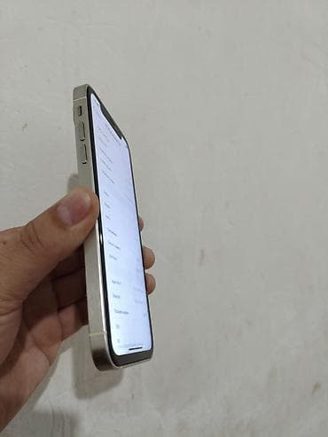 телефон кнопачный: IPhone Xr, 256 ГБ, Белый, Чехол, 85 % — 3