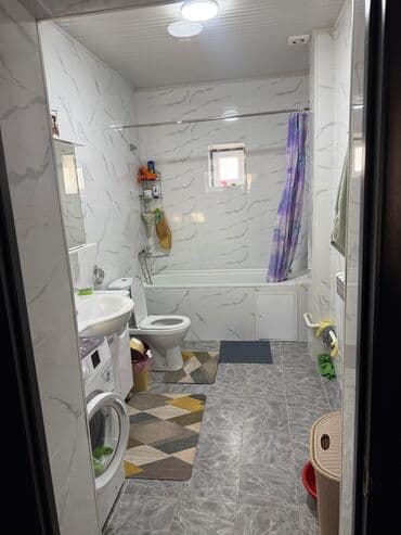 уютный дом бишкек: Дом, 215 м², 7 комнат, Собственник — 4