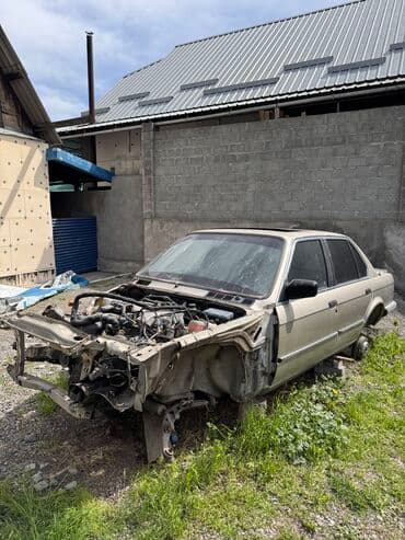 крутые машины: BMW 3 series: 1985 г., 3 л, Механика, Бензиновая, Купе — 8