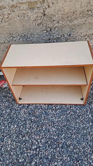 полкалар: Кийимдер үчүн текче, ЛДСП — 1