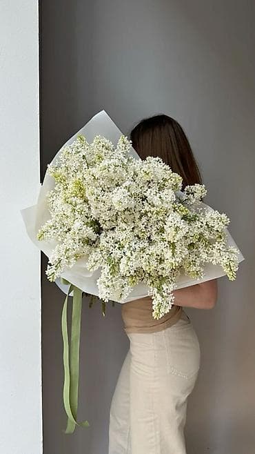 Объемный букет из белой сирени ЗА ЛЮБУЮ ЦЕНУ 400 Пишите по номеру
