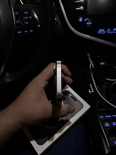 iphone x pro: IPhone 15 Pro, Б/у, 256 ГБ, Natural Titanium, Коробка, 89 % — 3