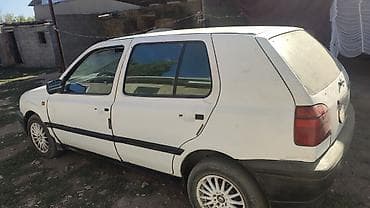 продаю вазу: Volkswagen Golf: 1993 г., 1.6 л, Ручные, Бензин, Хэтчбэк — 3