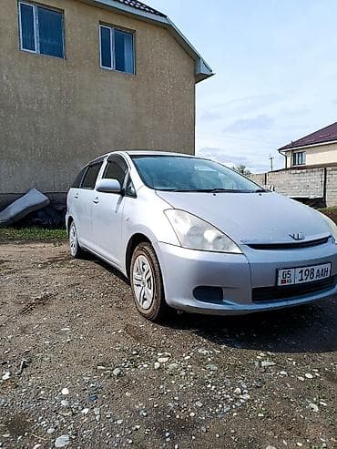 corolla 2004: Toyota WISH: 2003 г., Автомат, Бензин, Универсал — 2