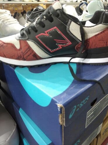 Нужен телефон,так как свой утопилсам занимаюсь кроссовками только — 27