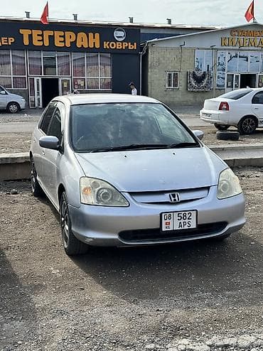Honda Civic: 2001 г., 1.7 л, Вариатор, Бензин, Хэтчбэк