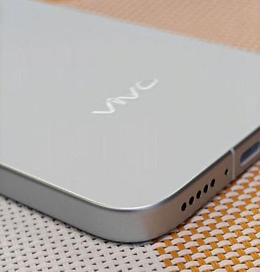 note 7: Vivo X300 Pro, Новый, 512 ГБ, цвет - Белый, 1 SIM, 2 SIM, eSIM — 4