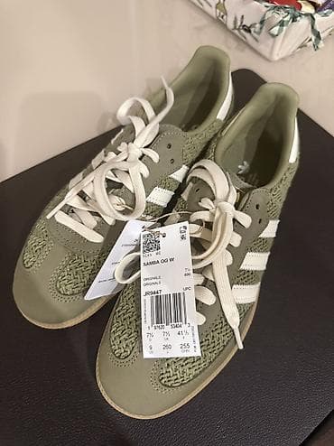 predator бутсы: Кроссовки, 39, 39.5, Adidas, Новый, цвет - Зеленый, Самовывоз — 1