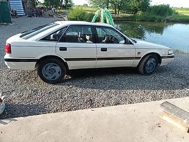 только обмен авто: Mazda 626: 1988 г., 2 л, Механика, Бензин, Хэтчбэк — 4