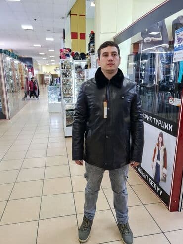 Мужская дублёнка классического кроя - Материал: натуральная овчина с