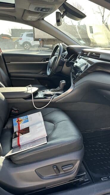 стоп тойота ист: Toyota Camry: 2020 г., Седан — 9