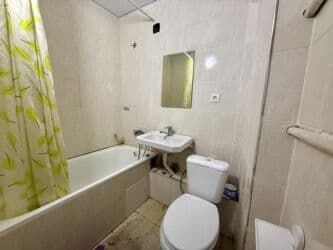 продажа домов в городе токмок: 1 комната, 40 м², Индивидуалка, 3 этаж, Косметический ремонт — 9