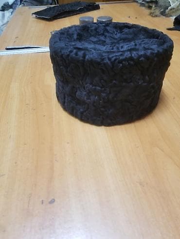 Кубанка казацкая.Кожа натуральная.каракуль искусственный.1300.Есть с