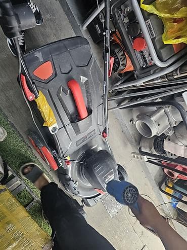 самаходный косилка: Электрическая газонокосилка YWTT Самахот - Питание: 220–240 В, 50 Гц — 5