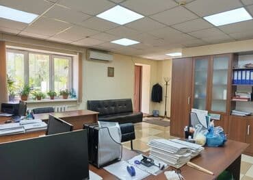 недвижимость под бизнес: Продаю Магазин В жилом доме, 54 м², Свежий ремонт, Отдельный вход, 1 этаж — 2