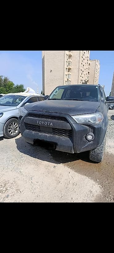 fj cruser: Решетка радиатора Toyota Оригинал — 1