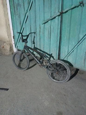 BMX велосипеды: BMX-велосипед для трюков и катания по городу. Особенности: - — 1