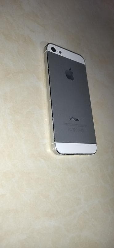 продаю кондиционеры бу: IPhone 5, 32 ГБ — 3