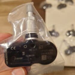 sprinter эвакуатор: 🔹Датчик давления шин 🔹Toyota Rav4model 3 🔹PMV-C210 433 MHz — 1