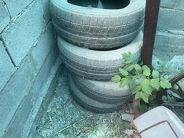 red cell: Комплект автомобильных шин Yokohama BluEarth размером 205/55 R16 — 1