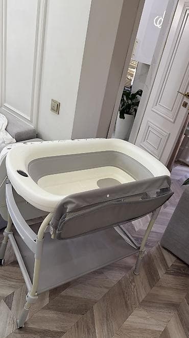 новорождённые вещи: 🛁 Продам детскую ванночку на колёсиках + пеленальный столик Очень — 5