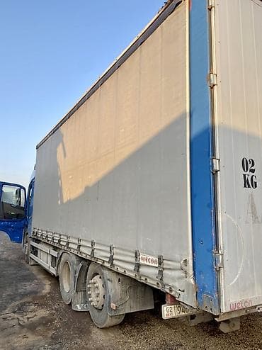 suzuki katana: Тягач, Volvo, 2014 г., Тентованный — 5