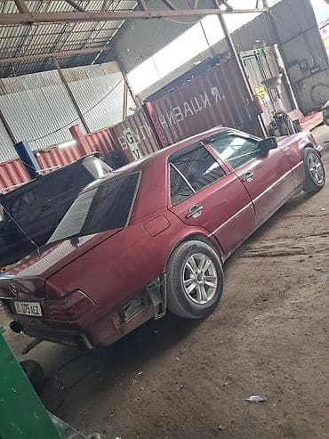 дэу матиз 1: Mercedes-Benz 190: 1991 г., 2 л, Кол менен иштөөчү, Бензин, Седан — 2