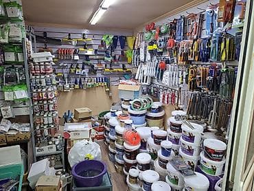 Магазин хозяйственных и строительных товаров Ассортимент: - Лаки — 1