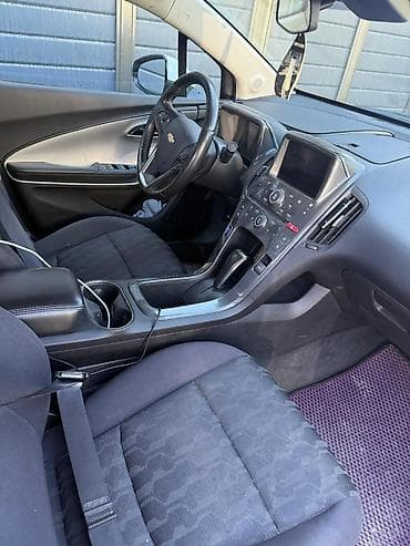 Chevrolet Volt: 2015 г., Автомат, Гибрид, Хэтчбэк — 5