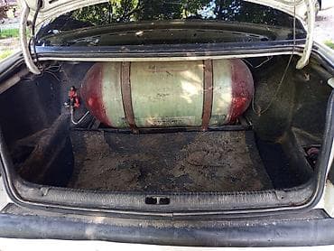Volkswagen: Volkswagen Passat: 1993 г., 1.8 л, Механика, Газ, Седан — 5