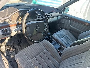5: Mercedes-Benz W124: 1991 г., 2.3 л, Механика, Бензин, Седан — 6