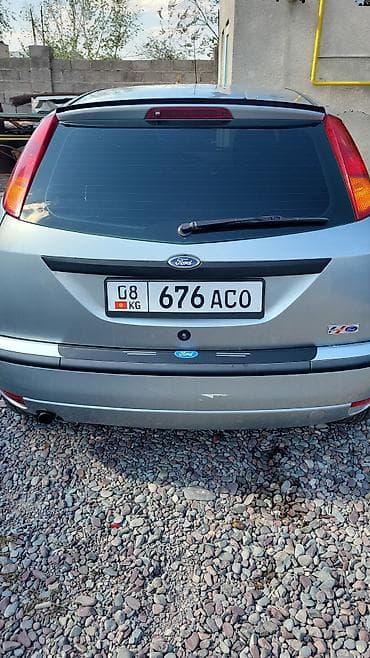 фит 2000: Ford Focus: 1998 г., 1.8 л, Механика, Бензин, Хэтчбэк — 4