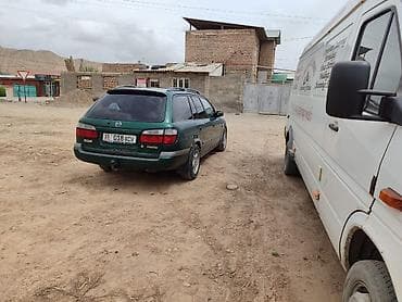 Унаа сатуу: Mazda 626: 1999 г., 2 л, Кол менен иштөөчү, Газ, Универсал — 2