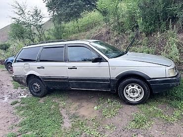 Volkswagen Passat Variant: 1988 г., 1.8 л, Механика, Бензин, Универсал — 3
