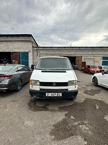 4 4: Volkswagen Transporter: 1991 г., Фургон — 1