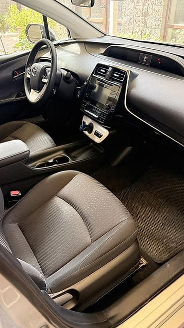 тойота приус с: Toyota Prius: 2017 г., 1.8 л, Вариатор, Гибрид, Хэтчбэк — 5