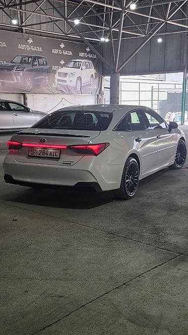 Toyota Avalon: 2021 г., 2.5 л, Вариатор, Гибрид, Седан — 5
