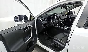 range rower: Toyota RAV4: 2021 г., Гибрид, Кроссовер — 10