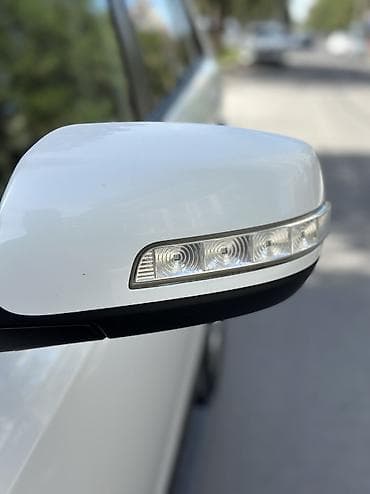 Kia Sorento: 2011 г., 2 л, Автомат, Дизель, Кроссовер — 7