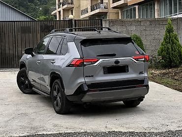 golf 3 1 8: Toyota RAV4: 2020 г., Гибрид, Кроссовер — 1