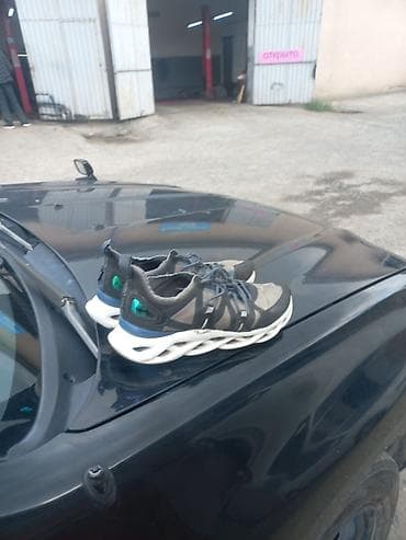 ultra boost: Кроссовки с сетчатым верхом и выразительной 3D‑межподошвой — 1