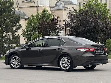 машы: Toyota Camry: 2019 г., 2.5 л, Вариатор, Гибрид, Седан — 5