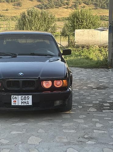 BMW 5 series: 1994 г., 2 л, Механика, Бензин, Седан — 1