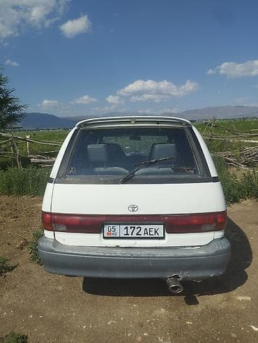разбитые авто: Toyota Estima: 1991 г., 2.4 л, Механика, Бензин, Минивэн — 3