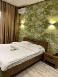 Гаражи: 1 комната, Душевая кабина, Постельное белье, Кондиционер — 2