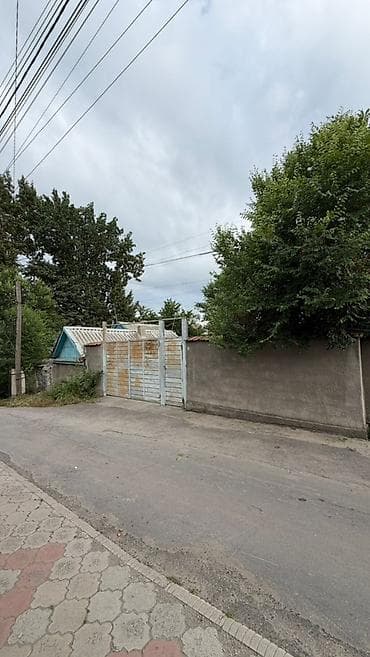 домик вагон: Дом + полдома в районе Церкви, ул. Панфилова. - Площадь участка: 6 — 2