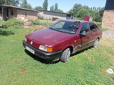 Унаа сатуу: Volkswagen Passat: 1988 г., Кол менен иштөөчү, Седан — 3