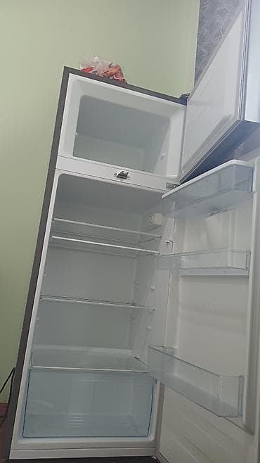 water dispenser: Холодильник Hisense,Б/у серый (inox), верхняя морозильная камера. *1 — 6