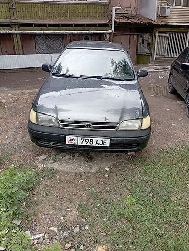 karina e: Toyota Carina E: 1993 г., 1.6 л, Механика, Бензин, Хэтчбэк — 4