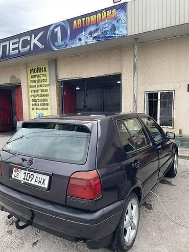 aion s plus: Volkswagen Golf: 1993 г., 1.8 л, Механика, Бензин, Хэтчбэк — 3